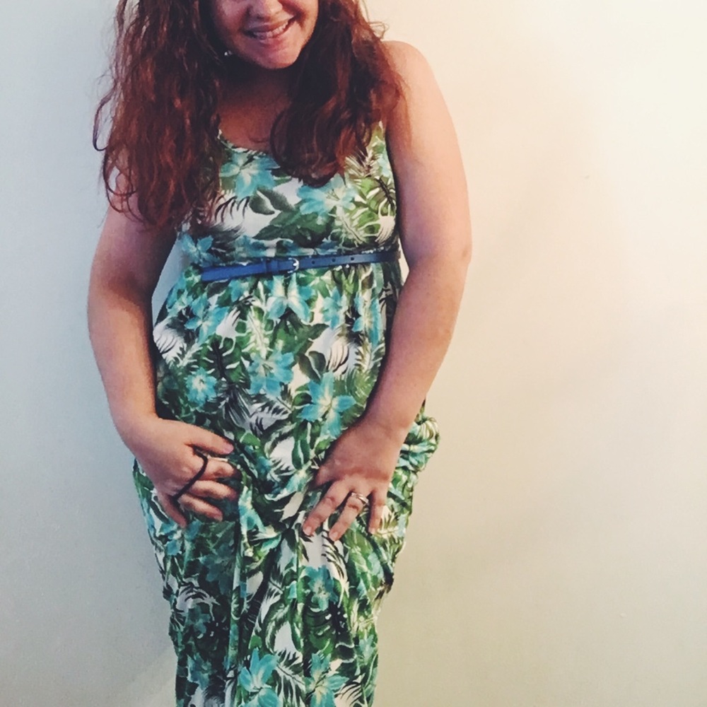 Vacation Tropical Print Maxi with pockets!